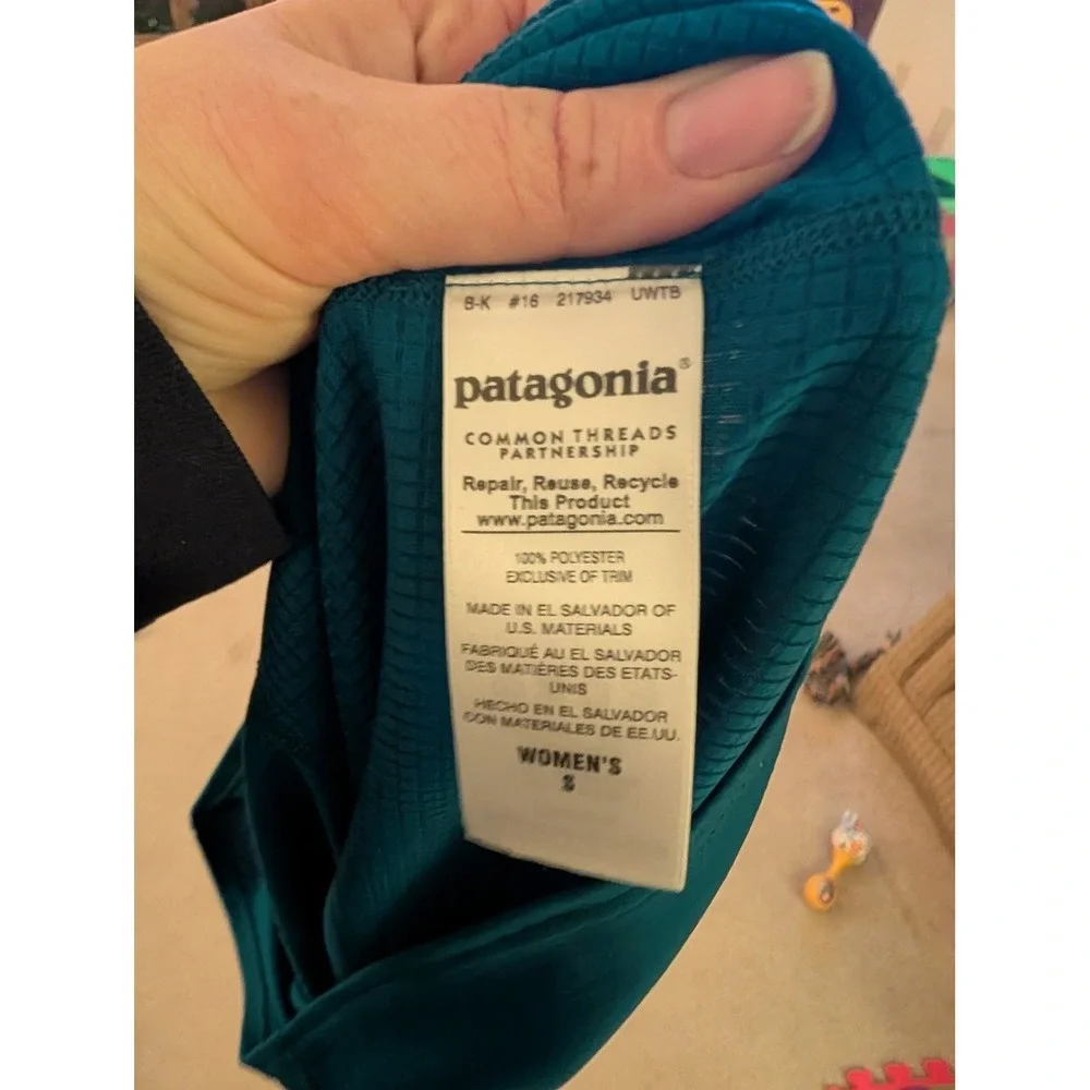 Patagonia Women's Capilene Midweight 1/4 Zip Baselayer Top Teal Blue- Size‎ S